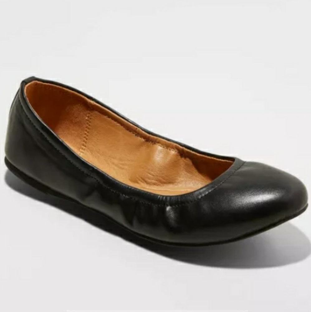 WOMEN'S PAULINA ROUND SCRUNCH CLASSIC BALLET FLATS SIZE 6 BLACK - Picture 1 of 2
